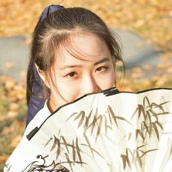 霸氣帶兵器女生頭像，唯美古風(fēng)真人頭像
