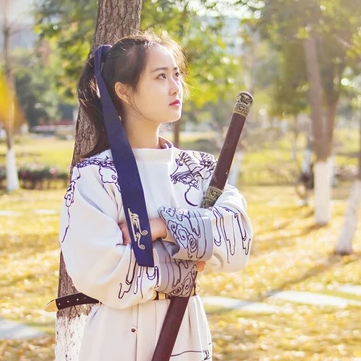 霸氣帶兵器女生頭像，唯美古風(fēng)真人頭像