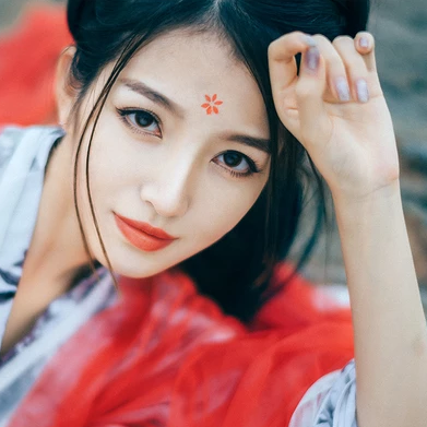 紅妝紗衣女生頭像，唯美古風(fēng)真人頭像