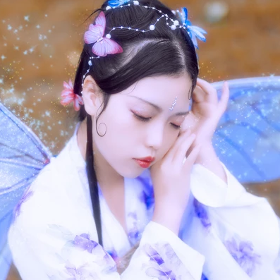 蝴蝶飛舞女生頭像，唯美古風(fēng)真人頭像