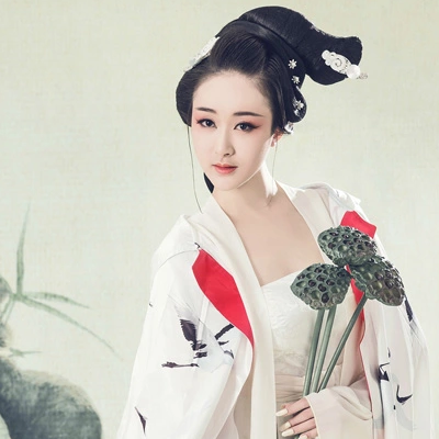 清新藕風(fēng)輕女生頭像，唯美古風(fēng)真人頭像