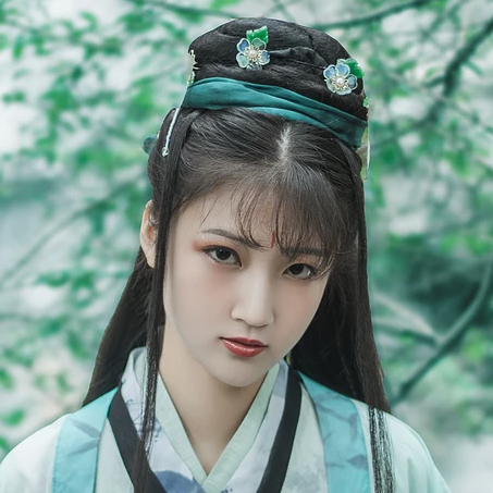 青玉流帶劍少女頭像，唯美古風(fēng)真人頭像
