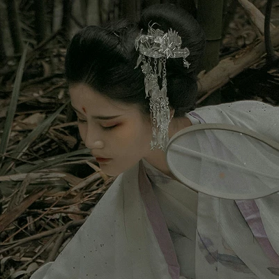 白衣素紗女子頭像像，唯美古風(fēng)女子真人頭像