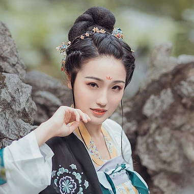 唯美漢服傷感頭像，唯美古風(fēng)女子真人頭像