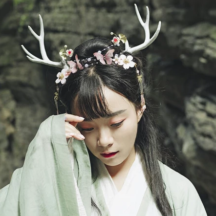 時(shí)尚中國風(fēng)唯美古風(fēng)少女真人頭像