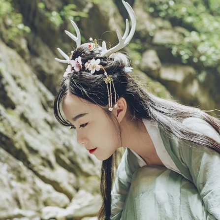 時(shí)尚中國風(fēng)唯美古風(fēng)少女真人頭像