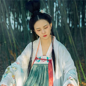 竹青風(fēng)悠女子清雅古風(fēng)頭像，唯美女生真人頭像