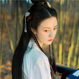 竹青風(fēng)悠女子清雅古風(fēng)頭像，唯美女生真人頭像