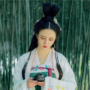 竹青風(fēng)悠女子清雅古風(fēng)頭像，唯美女生真人頭像