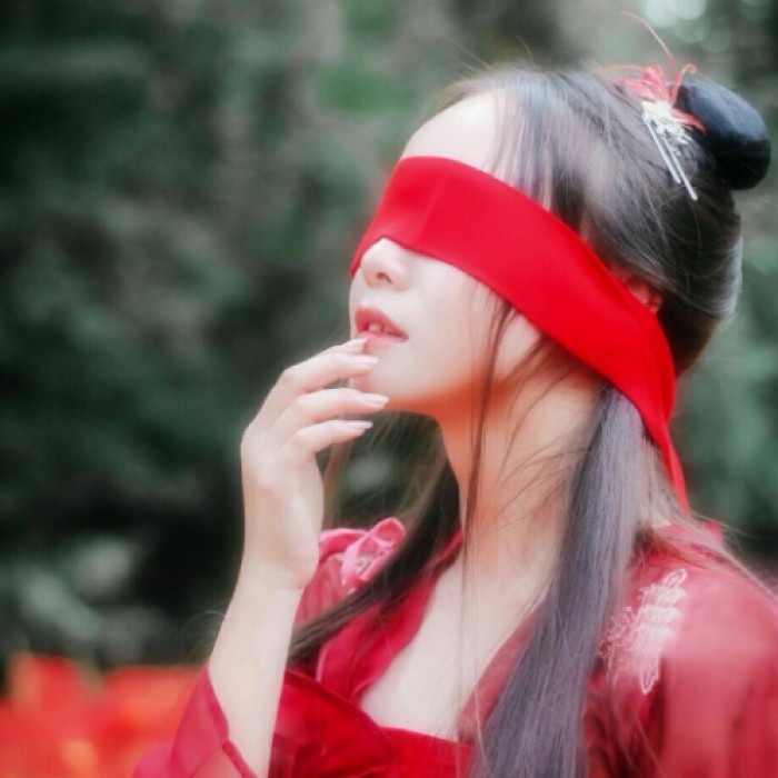 俏麗女子真人古風(fēng)頭像，婉風(fēng)流轉(zhuǎn)女生頭像