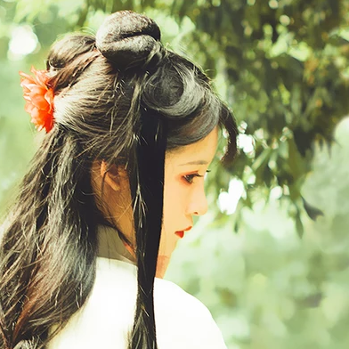 嬌艷彼岸花女生頭像，唯美古風(fēng)真人頭像